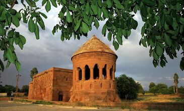 AKDAMAR ADASI-MURADİYE ŞELALESİ-BİTLİS-AHLAT-DOĞU BEYAZIT